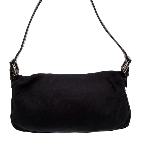 Authentic Fendi Vintage Neoprene Baguette in black with silver hardware - Picture 4 of 7